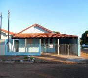 Casa para Locação, em Presidente Epitácio, bairro CENTRO, 3 dormitórios, 1 banheiro, 1 vaga